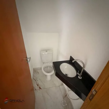 Imagem Sobrado com 2 dormitórios à venda, 54 m² por R$ 355.000,00 - Maracana - Praia Grande/SP