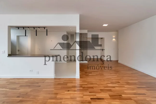 Imagem Apartamento à venda no Ed. Itapuã com 176m2, 2 quartos (1 suíte) e 1 vaga fixa.