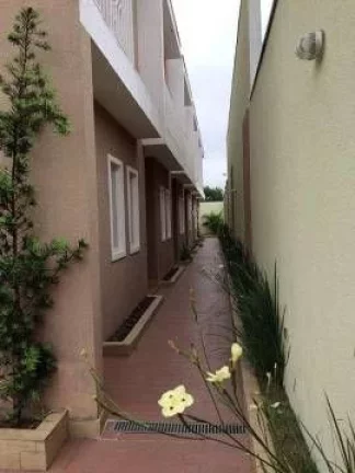 Imagem Sobrado com 2 dormitórios à venda, 71 m² por R$ 280.000,00 - Vila Figueira - Suzano/SP