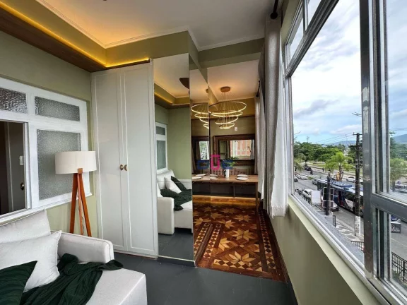 Imagem Apartamento Porteira fechada Frente Praia com 1 dormitório à venda, 67 m² por R$ 710.000 - Gonzaga - Santos/São Paulo