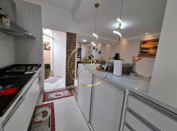 Imagem Casa Sobrado, 2 Dormitórios (1Suíte), 2 vagas, Bosque dos Eucaliptos-SJC