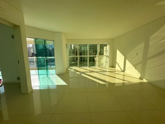 Imagem Apartamento Quadra Mar para Venda em Itapema, MEIA PRAIA, 4 dormitórios, 4 suítes, 5 banheiros, 2 vagas