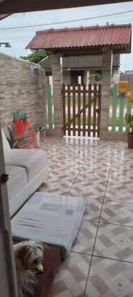 Imagem Terreno com Ampla Casa Não Averbada em Shangri-la - Estuda Permuta