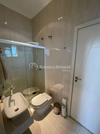 Imagem Linda casa assobrada à venda no Swiss Park em Campinas - SP.

Sobrado à venda em condomínio com S...
