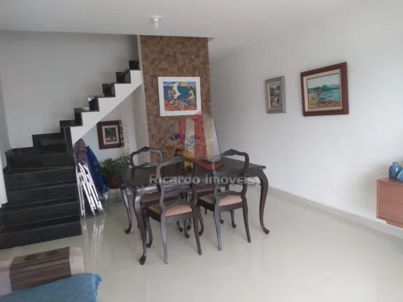 Imagem Casa Duplex Moderna Frente Canal Navegável