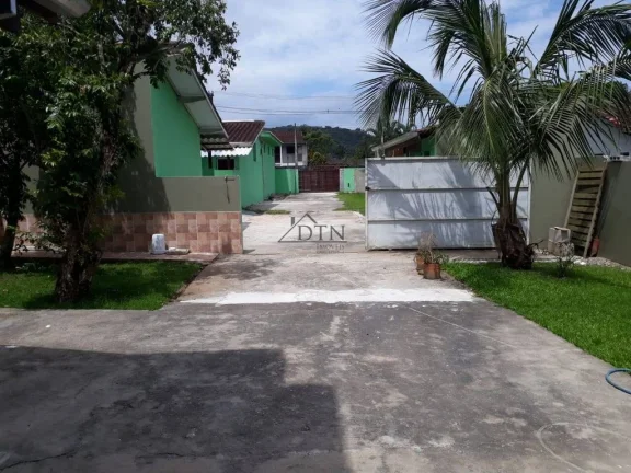 Imagem Casas e 2 salões - Bairro Massaguaçu - Caraguatatuba