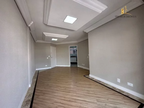 Imagem Apartamento com 2 dormitórios à venda, 74 m² por R$ 560.000,00 - Centro Cívico - Curitiba/PR
