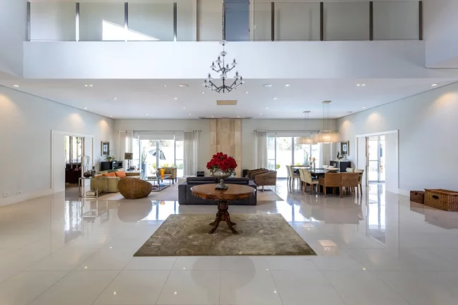 Imagem Casa Alto Padrão Linda no Resid. 12, 1100m², 4 amplas suítes