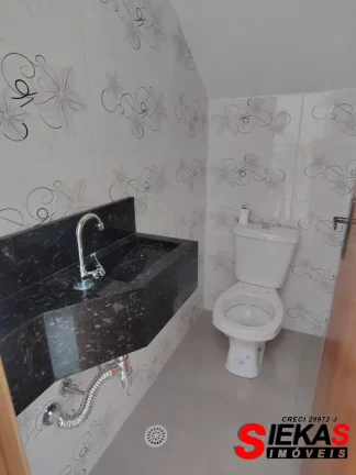 Imagem Imóvel à venda em São Paulo-SP: Casa de 3 quartos na Vila Carrão, com suíte, 4 banheiros e 4 vagas de garagem!