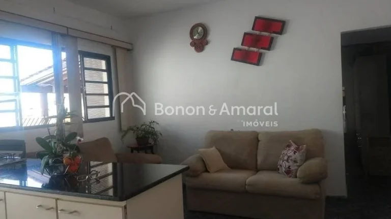 Imagem Casa à venda no Jardim Santa Genebra em Campinas, com 280m² de área construída.
Sobrado estilo m...