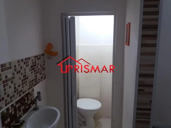 Imagem Alugo loja comercial no gonzaga, quadra da praia.