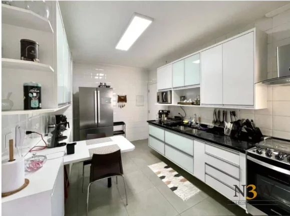 Imagem Apartamento mobiliado com 3 dormitórios à venda, 118 m² por R$ 1.750.000 - Vila Hamburguesa - São Paulo/SP