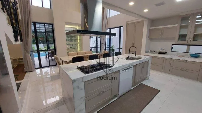 Imagem Casa de alto padrão de porteira fechada no Condomínio Altavista no Altiplano Cabo Branco - CA0160