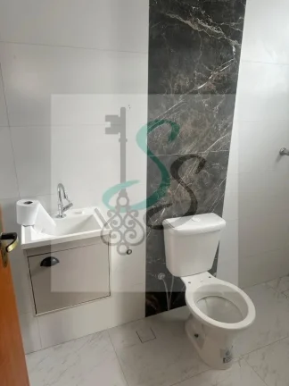 Imagem Casa Nova à venda no bairro São Judas Tadeu em Campinas-SP! Venha conhecer essa oportunidade incrível com 3 quartos, 1 suíte, 1 sala, 2 banheiros, 2 vagas de garagem e 75,00 m² de área!