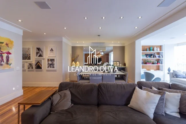 Imagem Condomínio Maison Lalique - Apartamento à venda com 181m², 4 quartos, 3 suites e 3 vagas em Moema