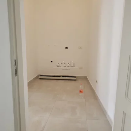 Imagem Sobrado comercial com 300 metros quadrados de terreno e 230 metros quadrados de área construída, 2...