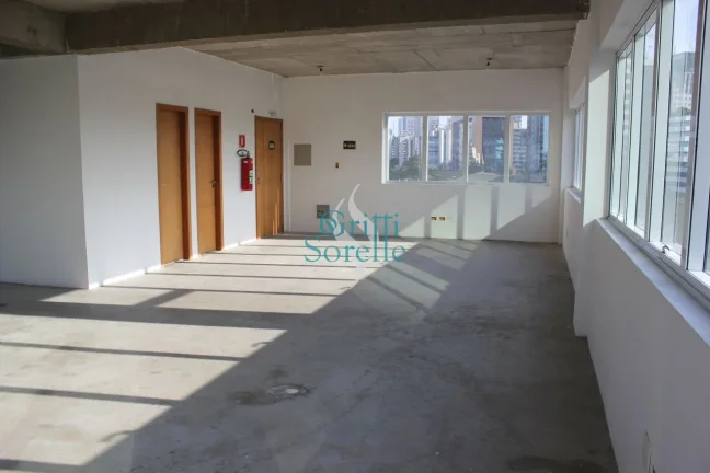 Imagem Prédio Comercial à Venda em Cidade Monções - São Paulo/SP.