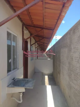 Imagem CASA À VENDA COM 2 QUARTOS EM CONDOMÍNIO