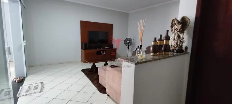 Imagem Vendo Belíssimo Sobrado no Nazareth II em Piracicaba