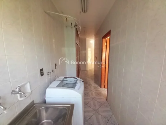 Imagem Este imóvel térreo é ideal para quem busca conforto e sofisticação. Com quatro suítes, todas e...