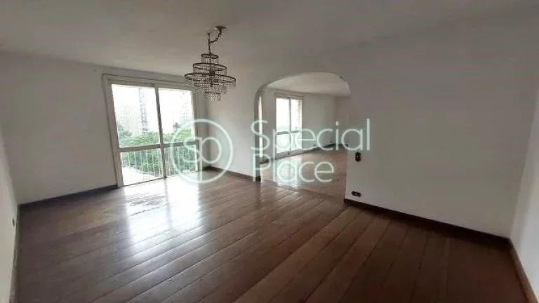 Imagem Apartamento amplo e iluminado no Jardim América. São 241m² de área privativa com 3 dormitórios ...