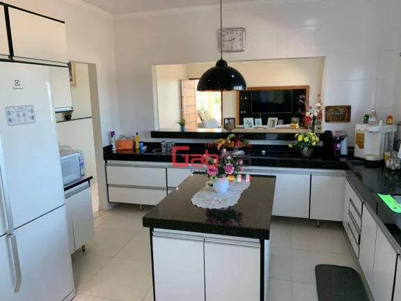 Imagem Casa com 5 dormitórios à venda, 210 m² por R$ 890.000,00 - Guriri - Cabo Frio/RJ
