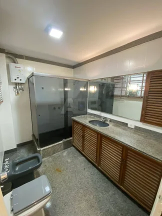 Imagem Apartamento no Leblon, 4 Quartos, 219m2, 1vaga, Quadra da Praia