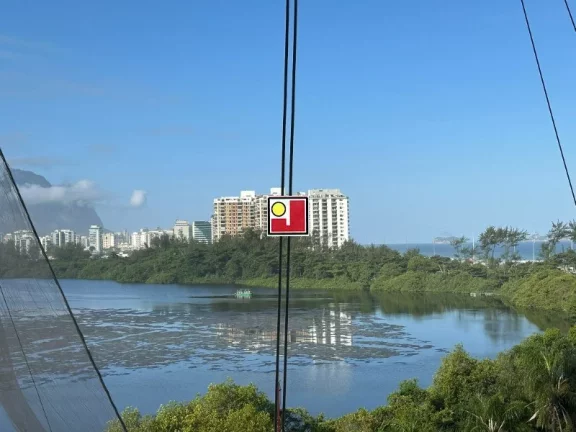 Imagem Vendo 1Q Praia da Barra, 2 vagas, frente mar e lagoa, sol nasc, depd, cozinha grande, ÔNIBUS, clube, tênis, squash, futebol, piscina, churrasqueira,