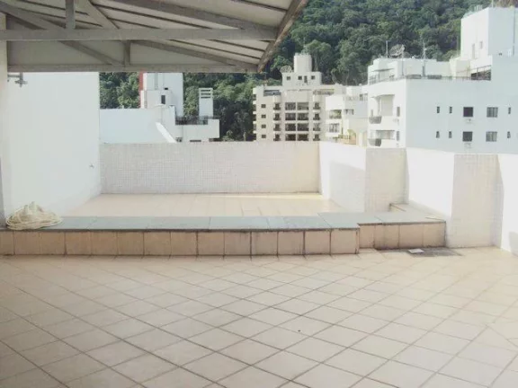Imagem Ótima Cobertura PenthHouse na Praia de Pitangueiras,Amplo Terraço,2 Garagens,Lazer com Churrasqueira,Local Nobre,200 M² Úteis!!!