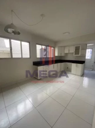 Imagem Lindo apto na Av Gil Veloso, sol da manhã, de frente p o mar da Praia da Costa. Com 250m2,Sendo 4 q...