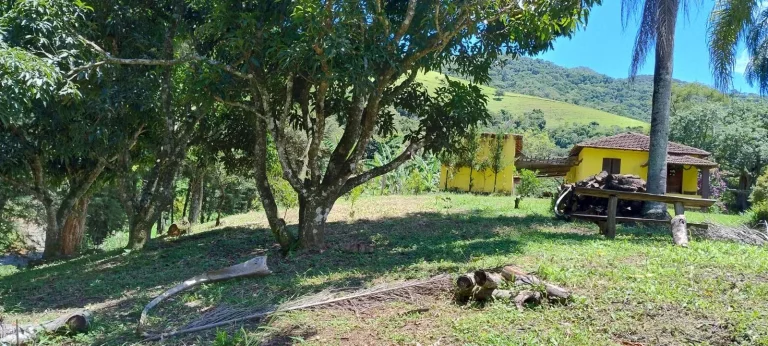 Imagem CHACARA 12.000 MTS - BAIRRO ANHUMAS - ITAJUBÁ - MG