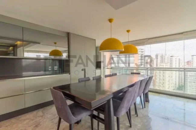 Imagem Apartamento de Luxo na Vila Nova Conceição: 3 quartos, 3 suítes, 3 salas e 3 vagas de garagem - São Paulo-SP