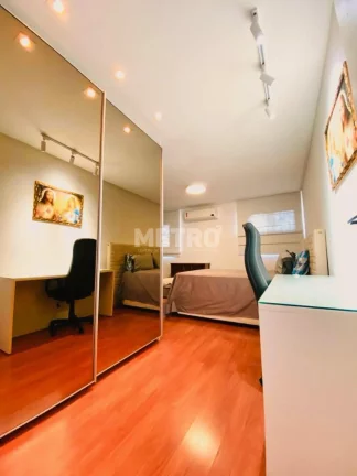 Imagem Aparteamento com sala ampla, 4 quartos, sendo 02 suítes, 02 varandas.