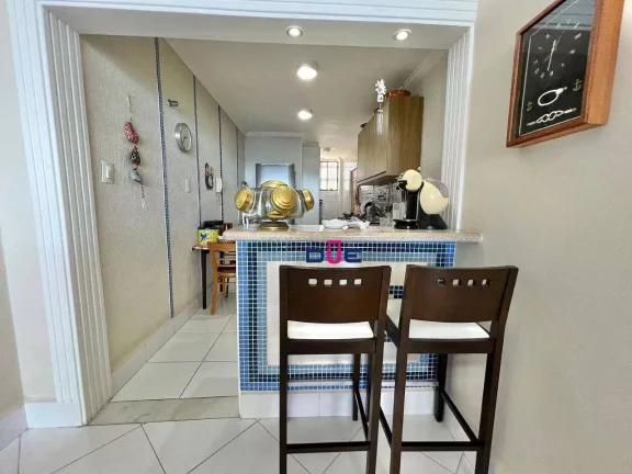 Imagem Apartamento com 3 suítes à venda, de frente para o mar, na Praia das Pitangueiras - Guarujá/SP