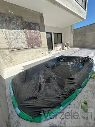 Imagem Casa / Sobrado para Venda em Camboriú / SC no bairro São Francisco de Assis