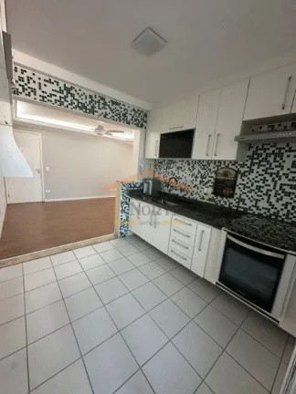 Imagem Apartamento 93m², 3 dormitórios, sendo 1 suíte, rico em armários embutidos, sala ampla, sacada g...