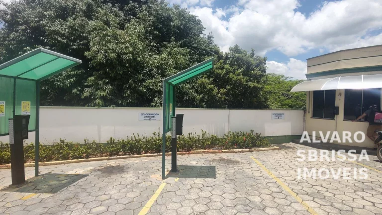 Imagem Chácara com 2800 m2 no Condomínio Chácaras Flórida em Itu SP - Chácara com 2 casas integradas a natureza