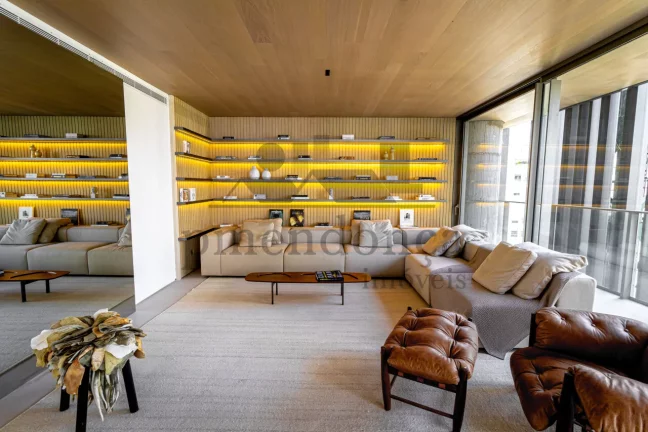 Imagem Apartamento a venda em Pinheiros com 232m², 3 suítes e 3 vagas