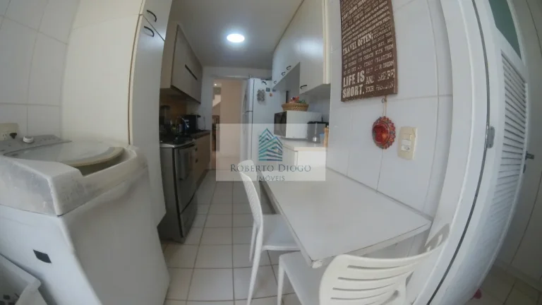 Imagem Residência de luxo à venda na Barra da Tijuca, Rio de Janeiro: 3 quartos, 1suíte ,2 salas, 4 banheiros, 200m² de área.