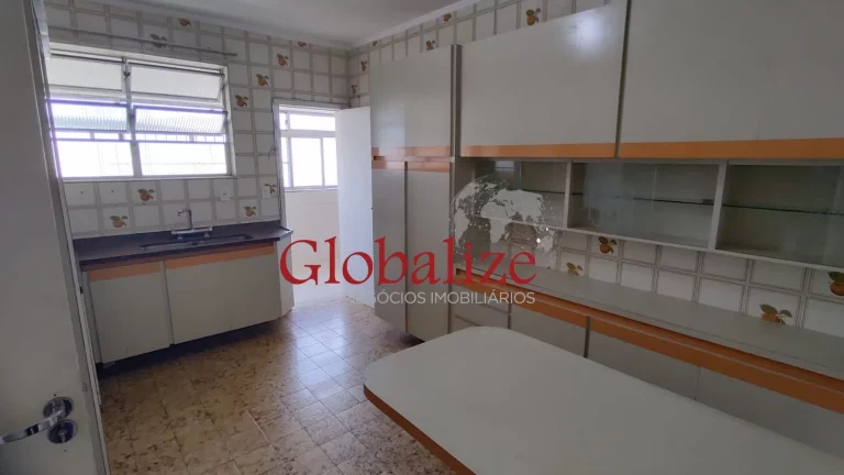 Imagem Cobertura Duplex com 3 Dormitórios e Dependência de Empregada Completa no Bairro do Embaré !