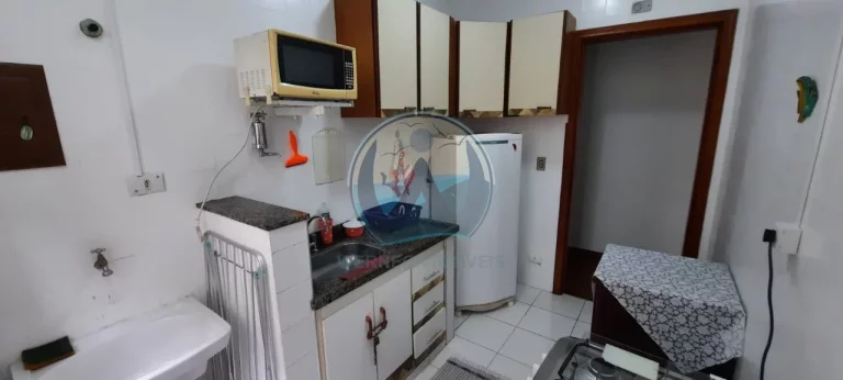 Imagem Imperdível! Apartamento à venda em Ubatuba-SP, no bairro Praia Grande. 1 quarto, 1 sala, 1 banheiro, 1 vaga de garagem. 40m².