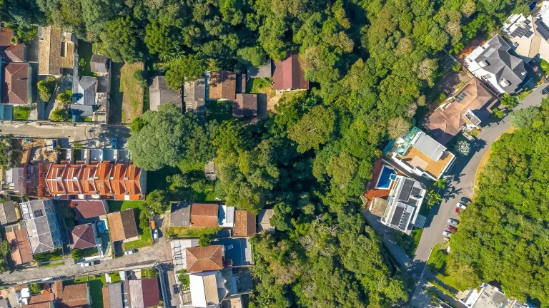 Imagem Terreno com 1.607m² ZR3 no Campo Comprido