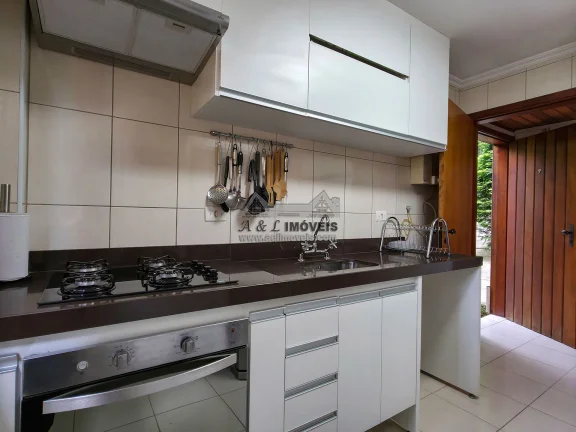 Imagem Casa à venda Campos do Jordão condomínio fechado estilo alpino 4 dormitório