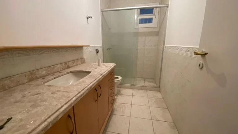 Imagem Casa com 2 Quartos à Venda,  em Tristeza - Porto Alegre