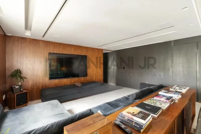 Imagem Apartamento de Alto Padrão na Vila Nova Conceição com 2 Suítes, 5 Salas e 5 Vagas de Garagem - São Paulo-SP