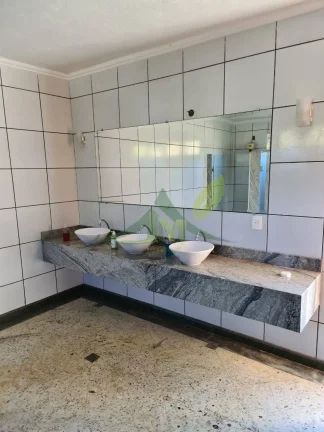 Imagem Linda Casa à Venda em Condomínio Beira Represa Piracaia