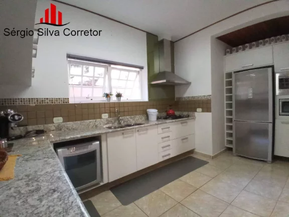 Imagem Casa a Venda com 04 Suítes em Condomínio Fechado.