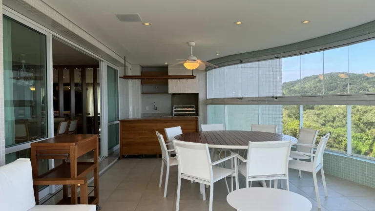 Imagem Apartamento de luxo à venda em Riviera de São Lourenço: 4 quartos, 4 suítes, 3 salas, 4 vagas de garagem e 298m² de área privativa.
