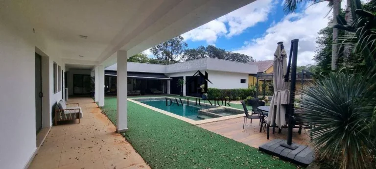 Casa com 6 dormitórios sendo 3 suítes e 1 master com closet à venda, 517 m² por R$ 2.200.000 - Condomínio Vivendas do Lago - Sorocaba/SP