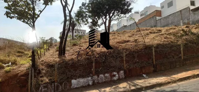 Imagem Lote / Terreno / Condomínio à venda Bairro Cabral Contagem MG
